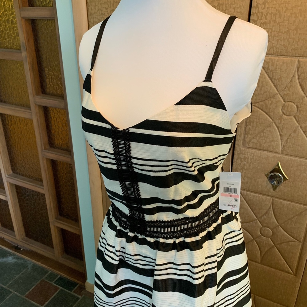 Jessica Simpson dress